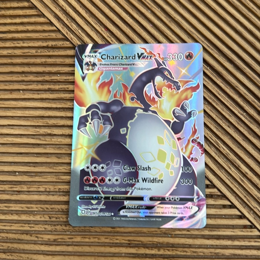 Secret rare shiny charizard vmax
